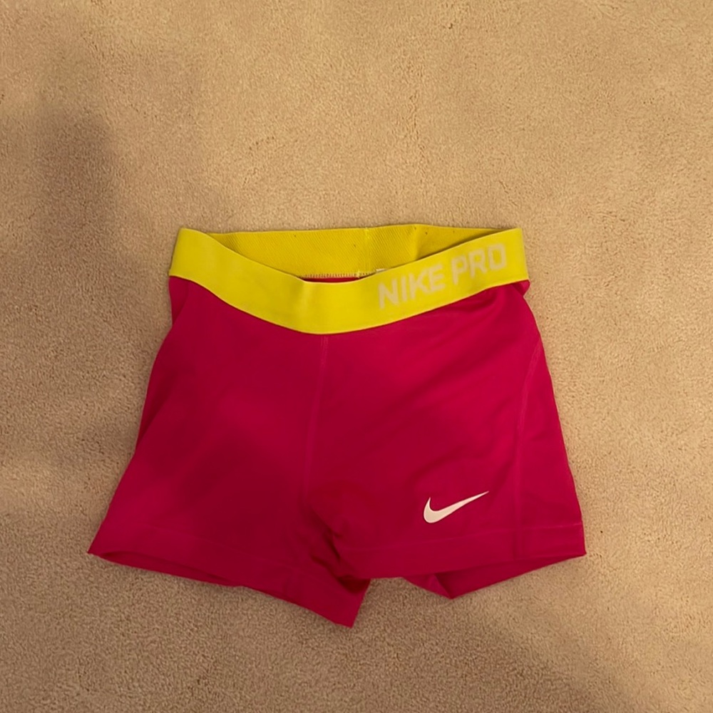 pink nike pros